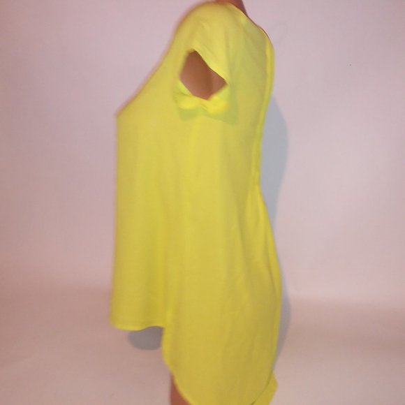 Decree Blouse Womens XS Short‎ Sleeve Chiffon Scoop Neck Yellow Hi Low Pit to Pi - Picture 4 of 8